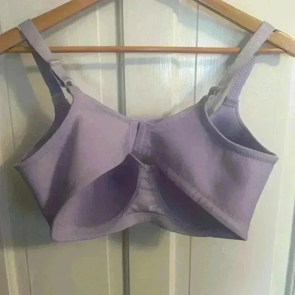 Woman's bra - Picture 3 of 4